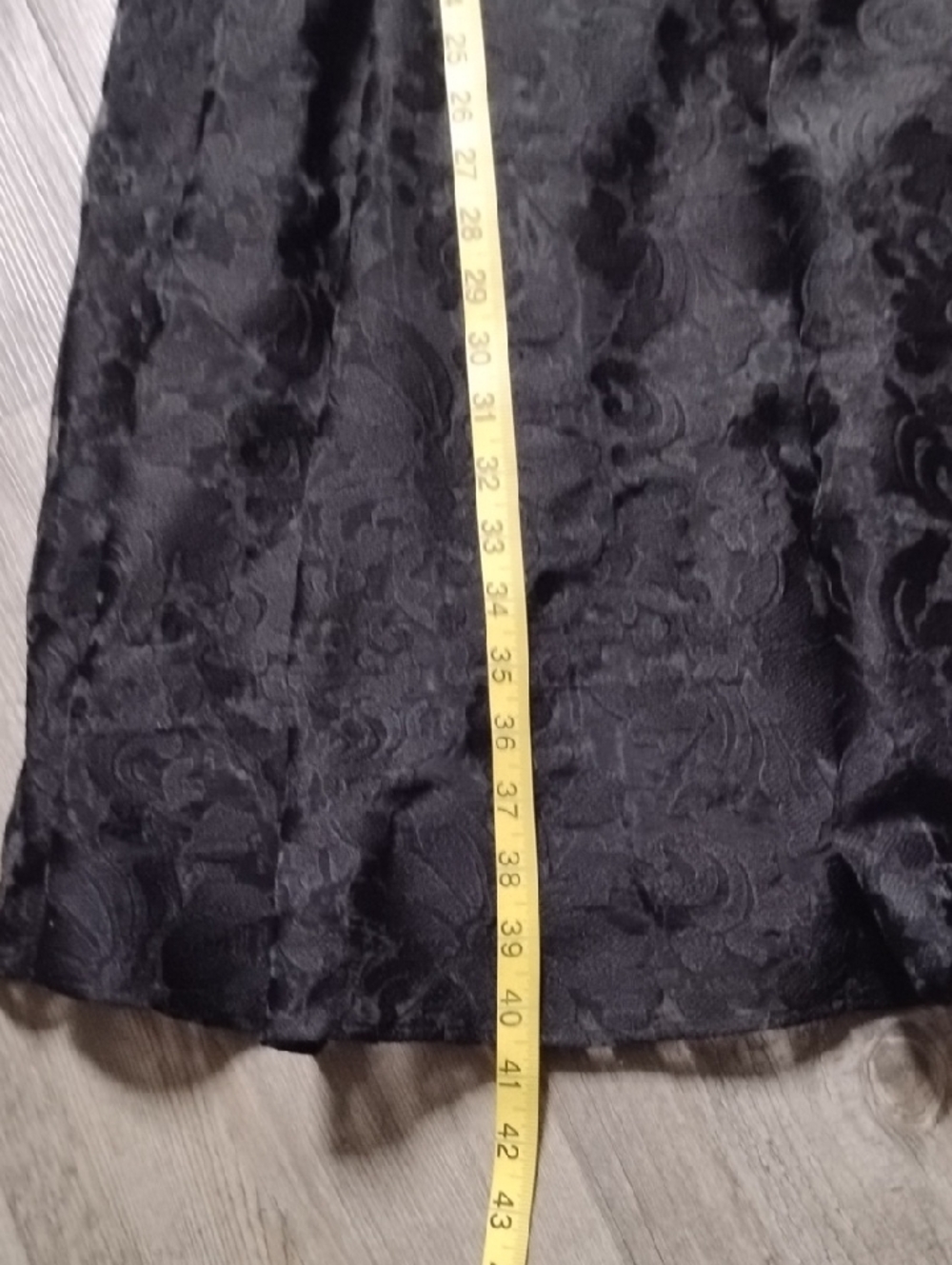 torrid Black Floral Lace V-Neck Midi Dress - Picture 9 of 15